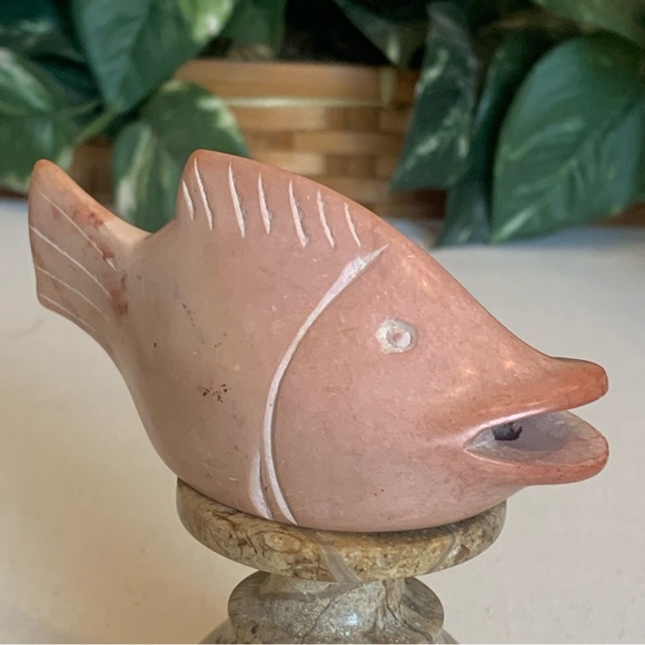 Kisii Soapstone Carved FISH Figurine Stone Big Mouth Bass Carving Animal Figure - Picture 2 of 16